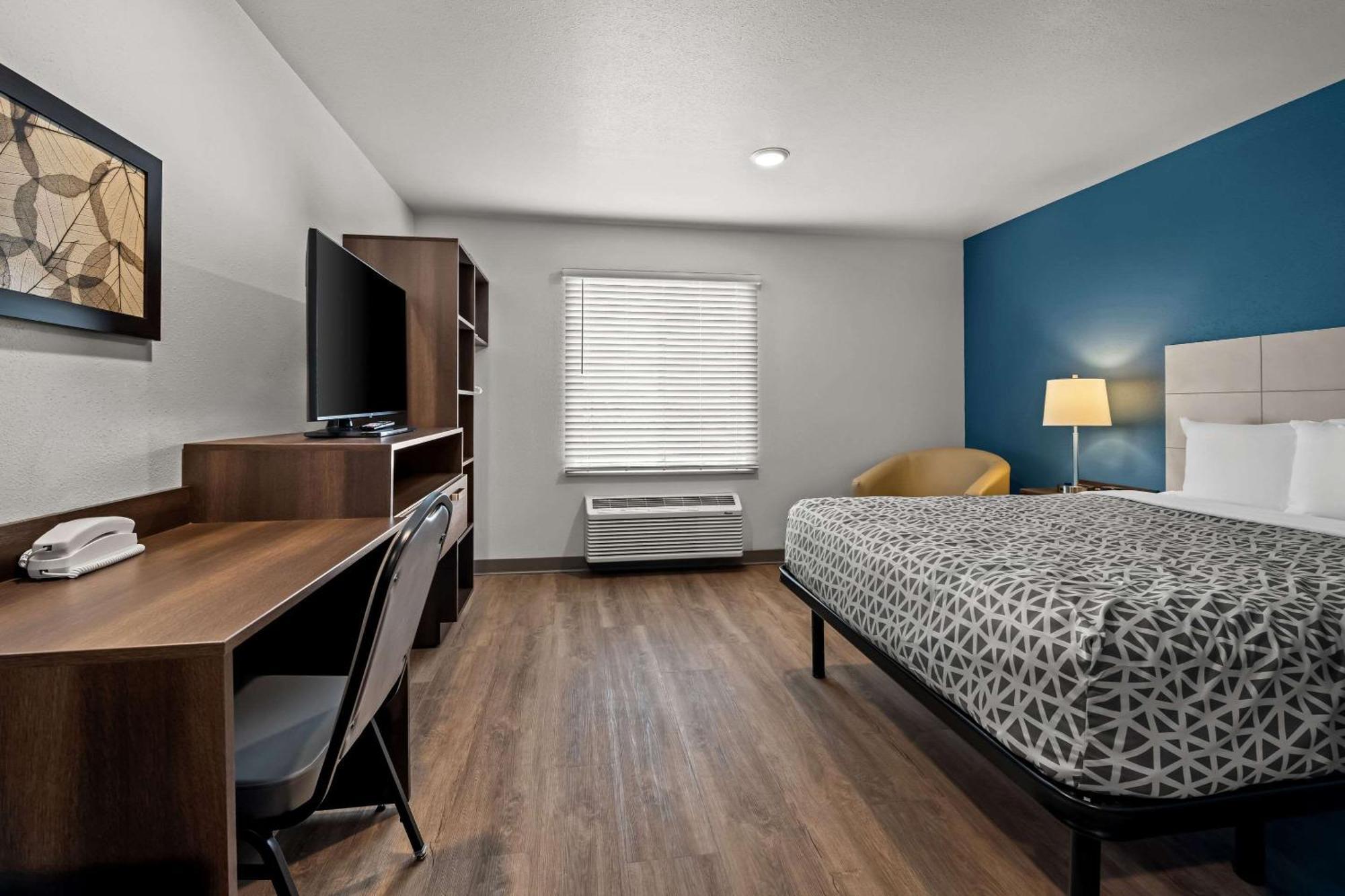 Woodspring Suites Loves Park - Rockford Екстер'єр фото